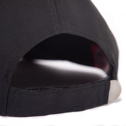 Gorra Lisa Negra Escudo Monocromático