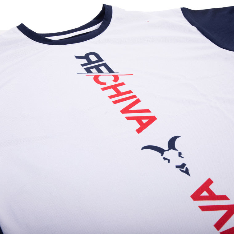 Playera Blanca Mangas Azules Re Chiva